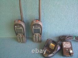 2x Motorola MTH800 UHF 350-430 MHz. TETRA radios