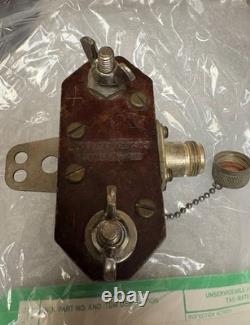 Comspace Corp Electrical Insulantor Assembly 5970-00-405-8223 P/n Il-04 / Gra-4