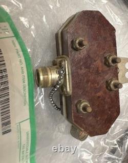 Comspace Corp Electrical Insulantor Assembly 5970-00-405-8223 P/n Il-04 / Gra-4