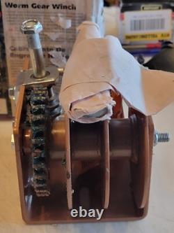 Dutton-Lainson Company WG1500SR 1500 lbs Worm Gear Winch with Split Reel