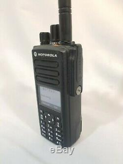 Motorola XPR7550 UHF Handheld Portable Radio Ham bluetooth battery antenna