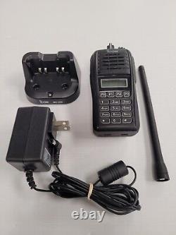 (N12105-2) iCom Two-Way Radio Kit