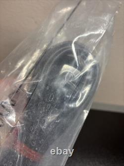 Pulse KG450PL Larsen 450-470 Mhz 2.5 Db Gain On Glass Antenna With 14