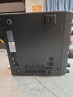 Yaesu FT-450D Ham Radio HF 50MHz Transceiver / w Operation Manual