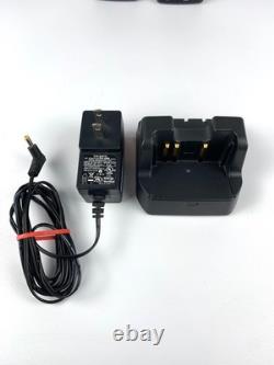 Yaesu FT 60-R Ham Radio Handheld VHF UHF 2 Pack Signal Stick Antenna & Charger